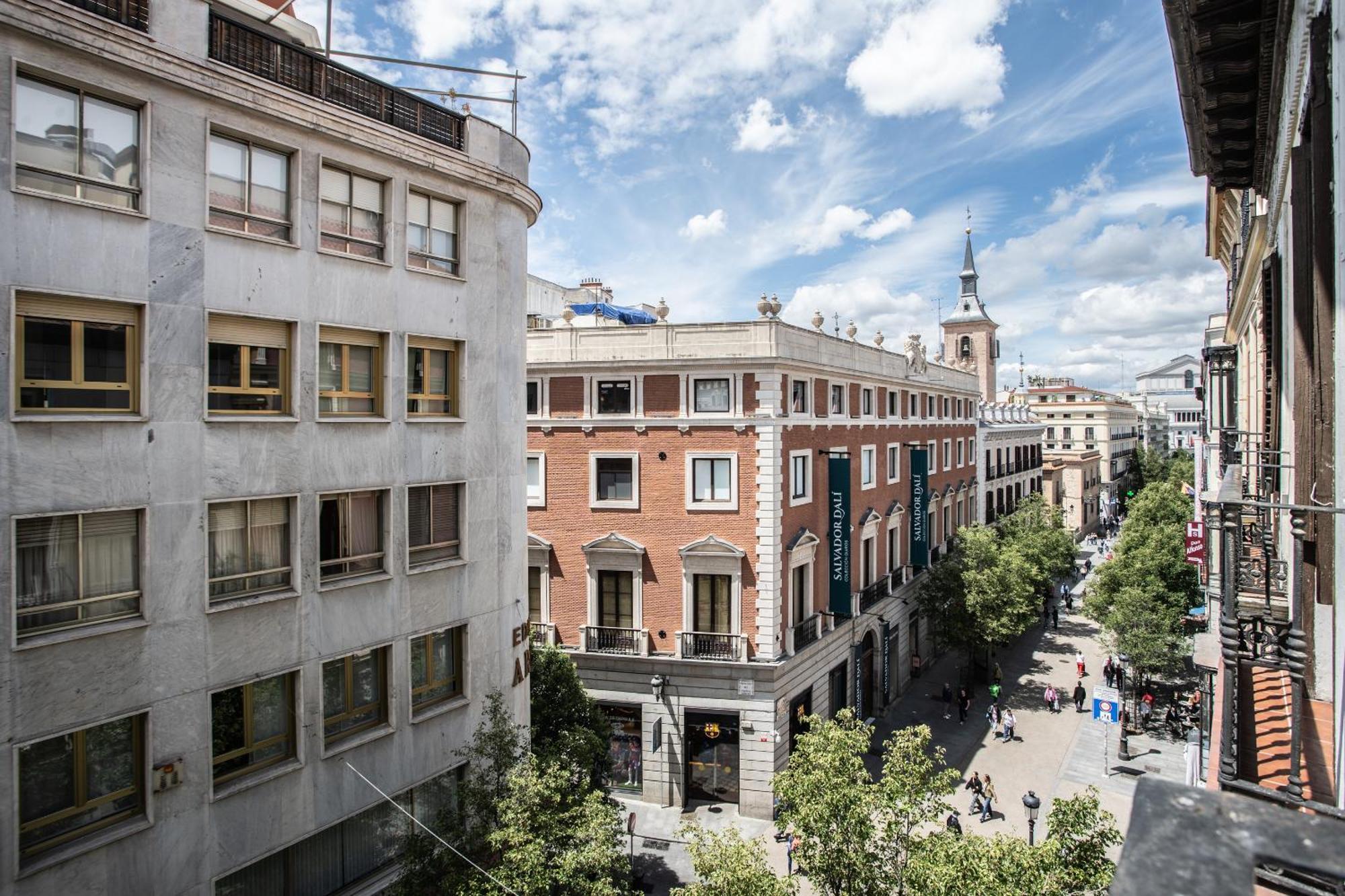 Suites You Zinc Madrid Exterior photo